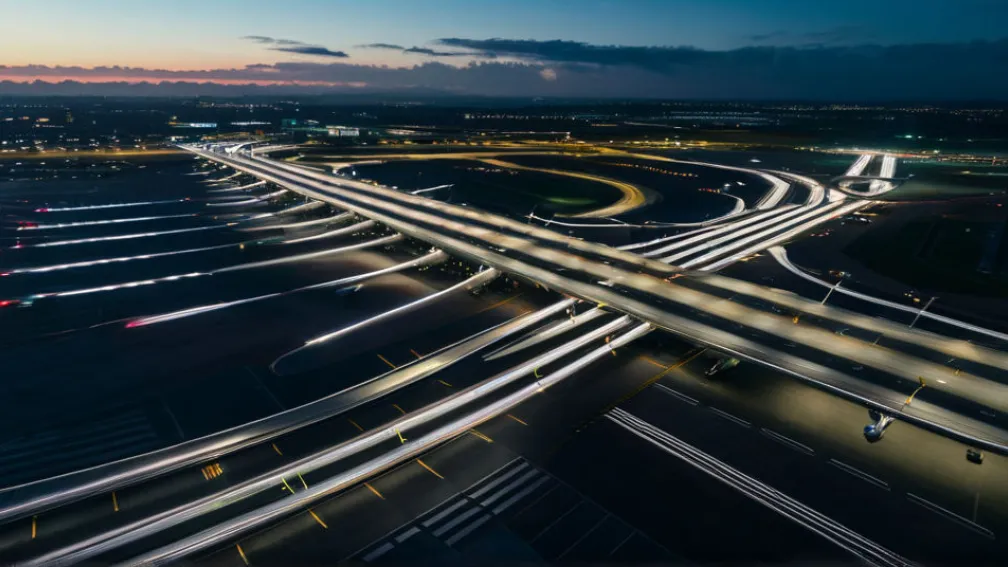 Нидерланды: Авиасообщение в Эйндховене приостановлено из-за неопознанных дронов