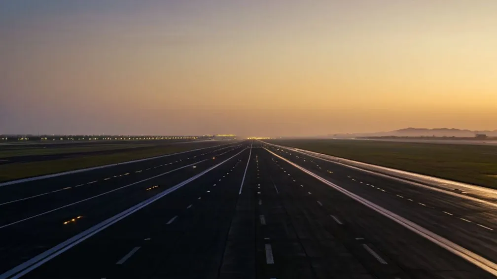 Брюссельский аэропорт приостановил полеты из-за сообщений о дронах