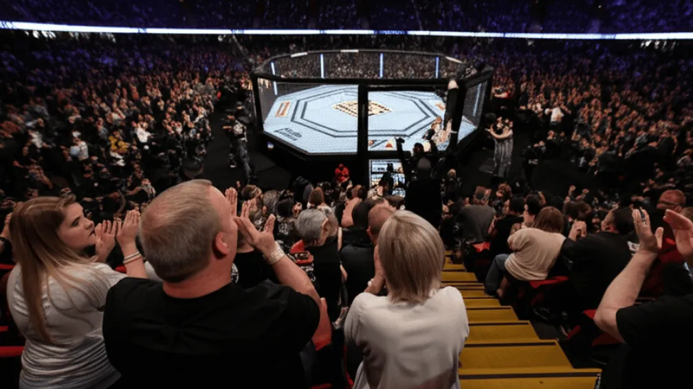 Дональд Трамп на UFC 314 в Майами: овации и внимание