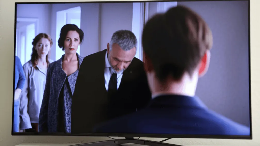 Телесмотрение: Субботний сериал на France 3 по-прежнему лидирует