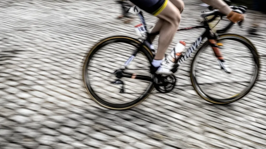 Ван дер Поэль и Ферран-Прево доминируют в Paris-Roubaix