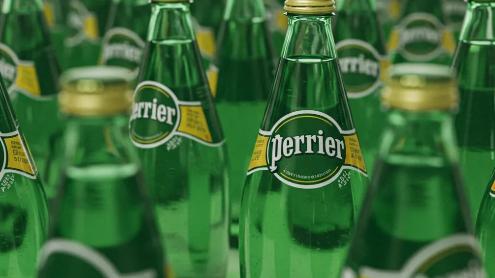 Perrier: Nestlé Waters признает новое загрязнение в бутылках