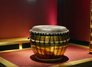 Возвращение сокровищ: Гана получает более 130 артефактов Ашанти из Великобритании и Швейцарии