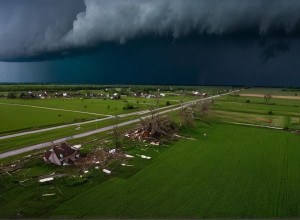 Мощный торнадо в Бразилии: пятеро погибших, более 130 пострадавших на юге страны