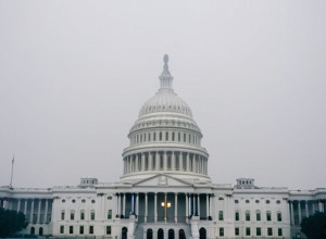 Рекордный шатдаун в США: бюджетный кризис продолжается 36 дней