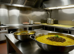 Молодёжь Шри-Ланки готовит еду для пострадавших от наводнения