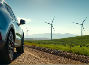 Трамп ослабляет стандарты выбросов автомобилей, вызывая споры