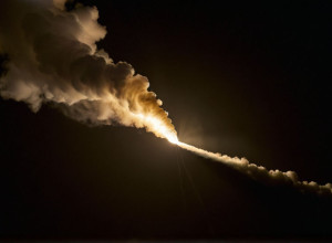 В Грузии начато расследование после сообщений BBC о применении химоружия против протестующих