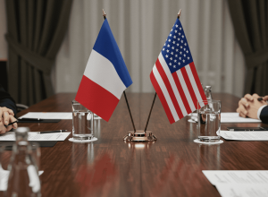 Война в Украине: в Елисейском дворце Европа пытается отделить США от России