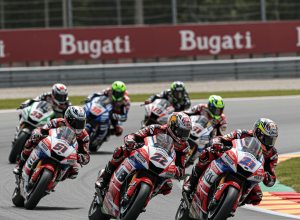 24 Heures du Mans motos: Классификация после двенадцати часов гонки