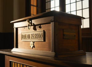 Бывший министр Дамьен Абад баллотируется в мэры Ойонны, несмотря на обвинения