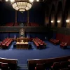 Политический паралич во Франции: почему партийные игры важнее национальной стабильности?