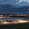 Хаос в небе над Скандинавией: Дроны парализовали аэропорты Копенгагена и Осло